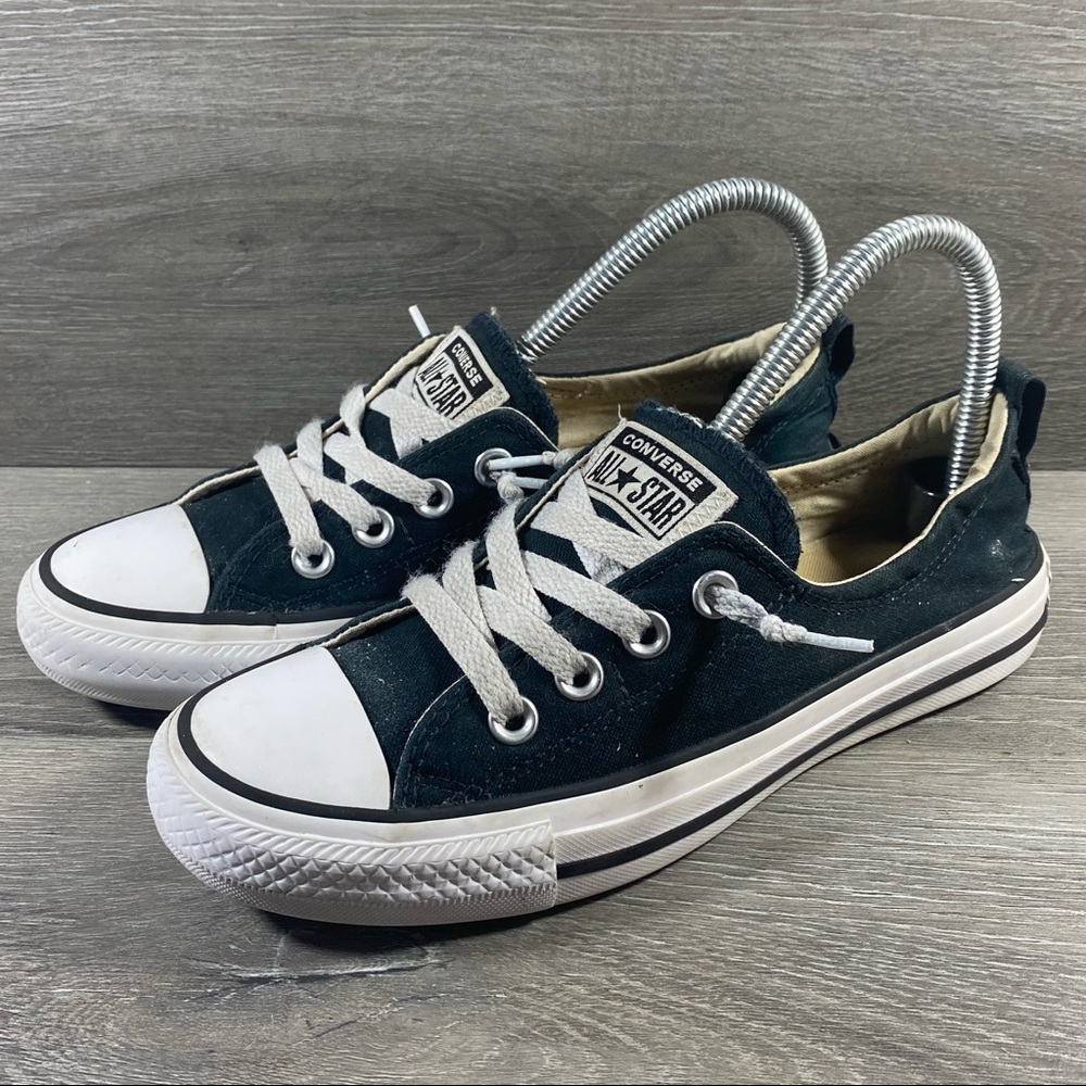 Converse Low Top Sneakers 👟